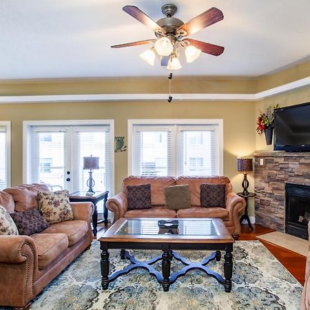 Convenient Gatlinburg Condo ภายนอก รูปภาพ