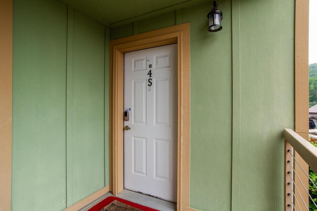 Convenient Gatlinburg Condo ภายนอก รูปภาพ